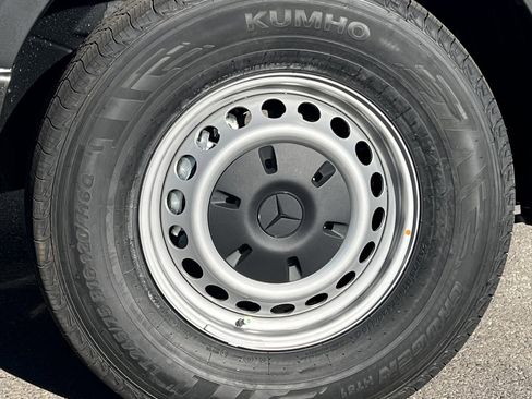 New 2025 Mercedes-Benz Sprinter 2500 image 16