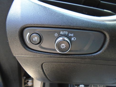 Used 2022 Chevrolet Malibu RS FWD image 13
