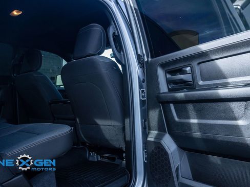 Used 2024 RAM 3500 Tradesman w/ Convenience Group image 31