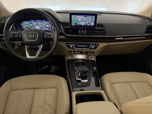 Used 2018 Audi Q5 2.0T Premium Plus w/ Premium Plus Package AWD/4WD image 16