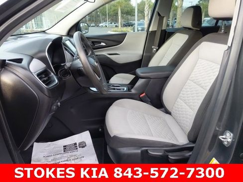 Used 2018 Chevrolet Equinox LS image 22