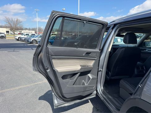 Used 2023 Volkswagen Atlas SEL image 21