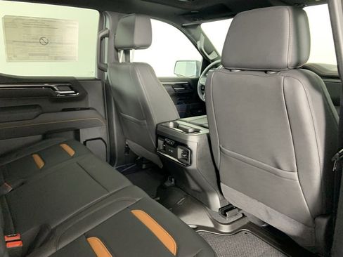Used 2025 GMC Sierra 1500 AT4 w/ AT4 Premium Package image 30