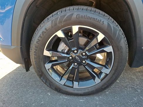 Certified 2025 Chevrolet Equinox RS w/ Safety and Technology Package AWD/4WD image 32