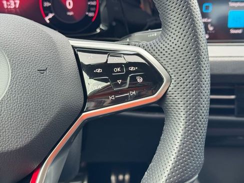 Used 2022 Volkswagen GTI S image 28