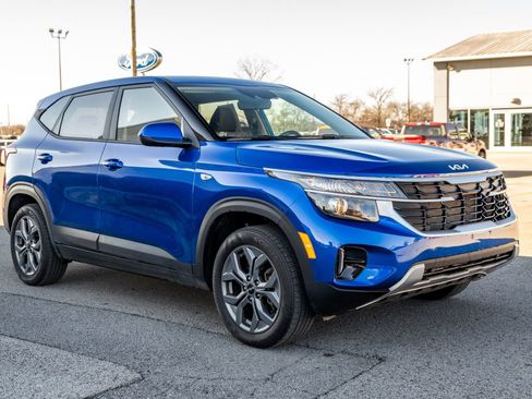 Used 2024 Kia Seltos LX image 7