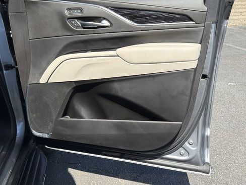 Certified 2021 Cadillac Escalade Sport image 14