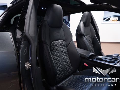 Used 2023 Audi RS 7 Sportback w/ Black Optic Package image 32