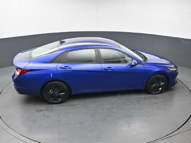 Used 2023 Hyundai Elantra SEL FWD image 36