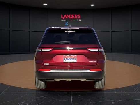 New 2026 Jeep Grand Cherokee Limited w/ Luxury Tech Group II RWD image 2