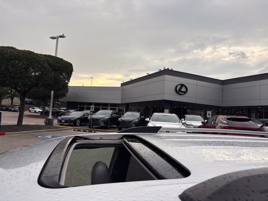Used 2013 Toyota Highlander Limited FWD image 10