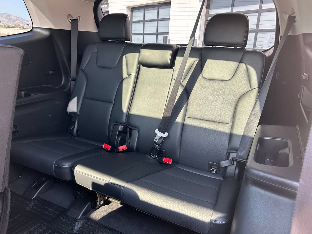 Used 2023 Kia Telluride SX AWD/4WD image 12