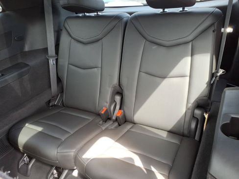 Certified 2024 Cadillac XT6 Premium Luxury w/ LPO, Floor Liner Package AWD/4WD image 20