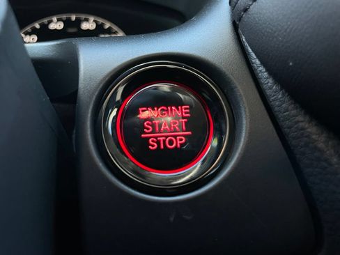 Used 2026 Honda HR-V LX image 21