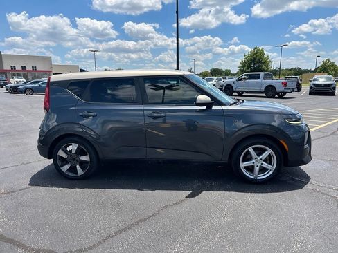 Used 2020 Kia Soul EX w/ Option Group 015 FWD image 8