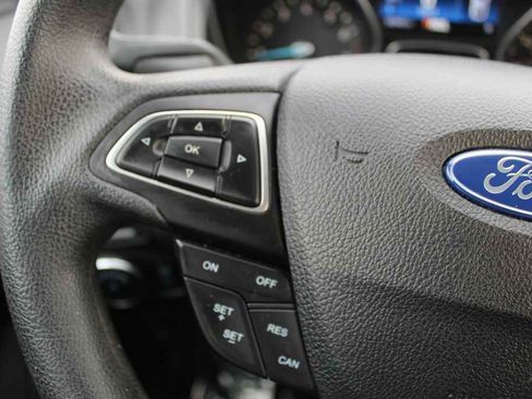 Used 2018 Ford Focus SE image 17
