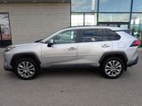 Used 2023 Toyota RAV4 XLE Premium image 2
