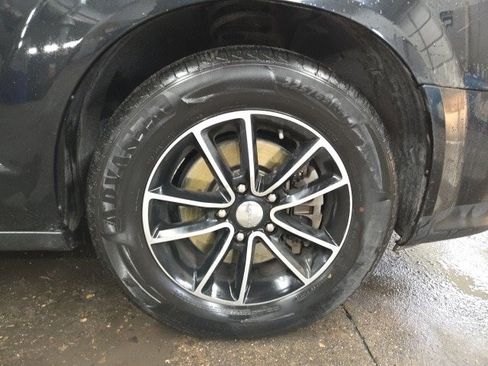 Used 2019 Dodge Grand Caravan GT image 27