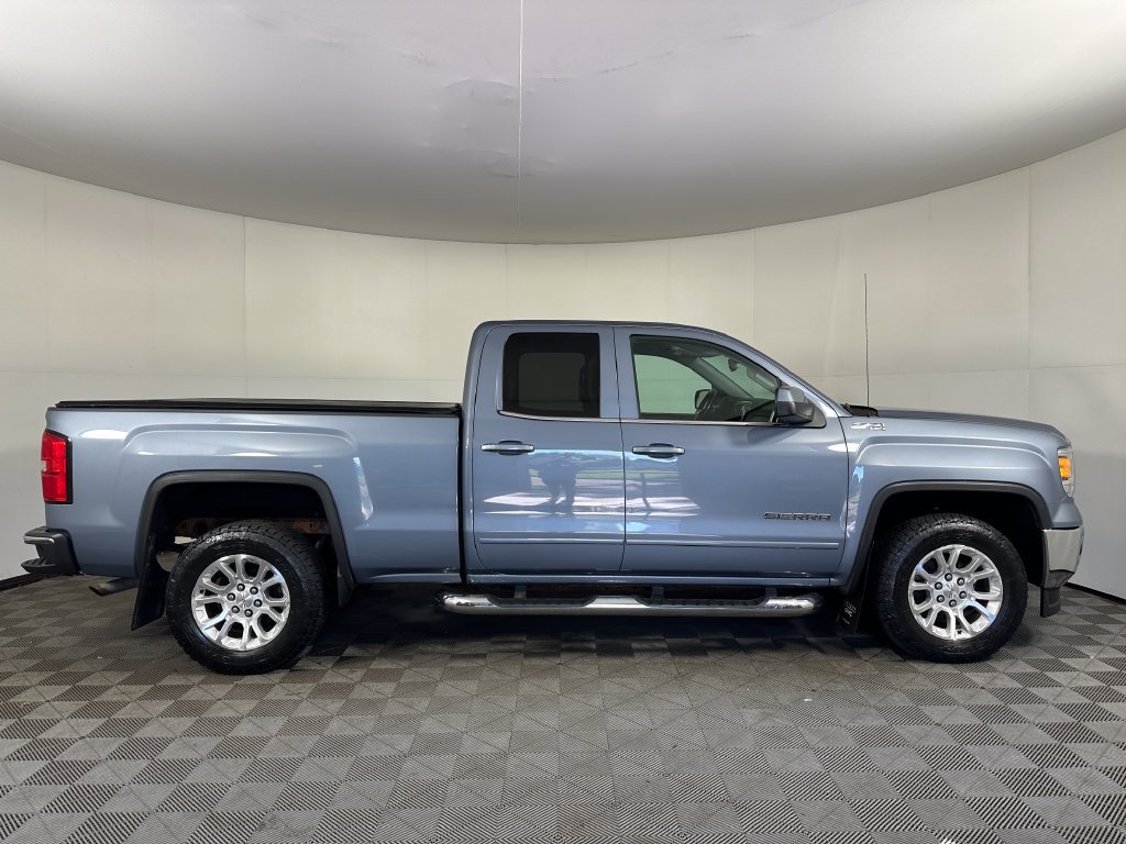 Used 2015 GMC Sierra 1500 SLE w/ SLE Value Package AWD/4WD image 6