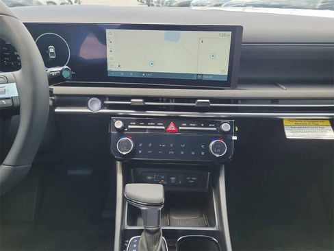 New 2025 Hyundai Santa Cruz Limited image 16