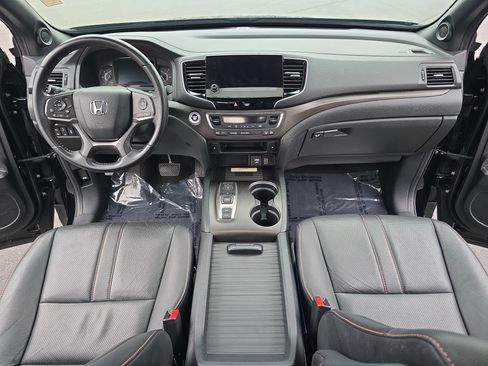 Used 2023 Honda Passport TrailSport image 9