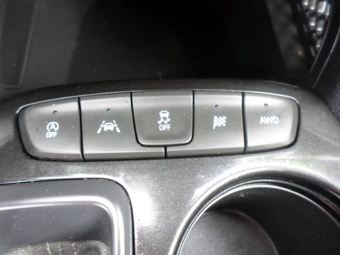 Used 2022 Chevrolet TrailBlazer LT w/ LPO, Blackout Package image 15