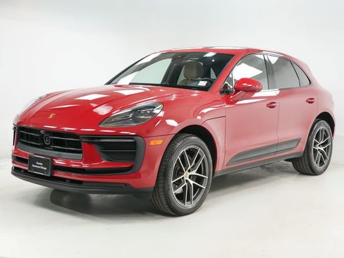 Used 2026 Porsche Macan AWD/4WD image 1