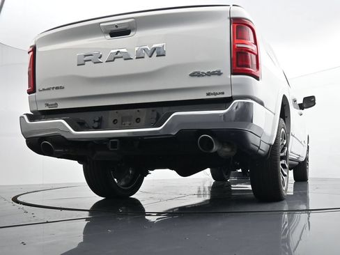 Used 2025 RAM 1500 Limited AWD/4WD image 21