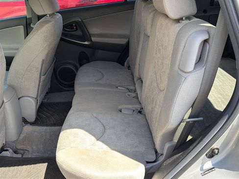 Used 2011 Toyota RAV4 4WD w/ Base L4 Extra Value Pkg image 18