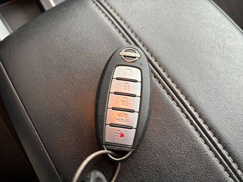 Used 2025 Nissan Altima 2.5 SV FWD image 24