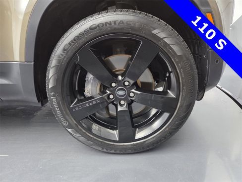 Used 2022 Land Rover Defender 110 S image 12