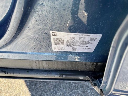 Certified 2025 Chevrolet Traverse LT image 22