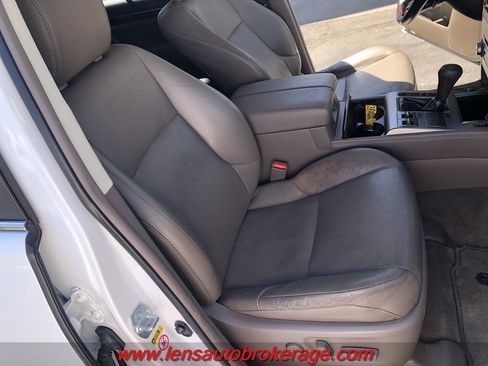 Used 2016 Lexus GX 460 w/ Premium Package image 23