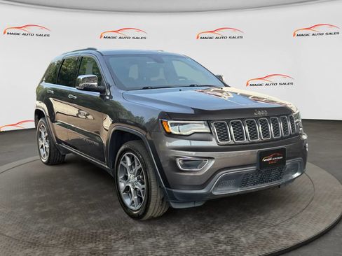 Used 2020 Jeep Grand Cherokee Limited w/ Trailer Tow Group IV AWD/4WD image 5