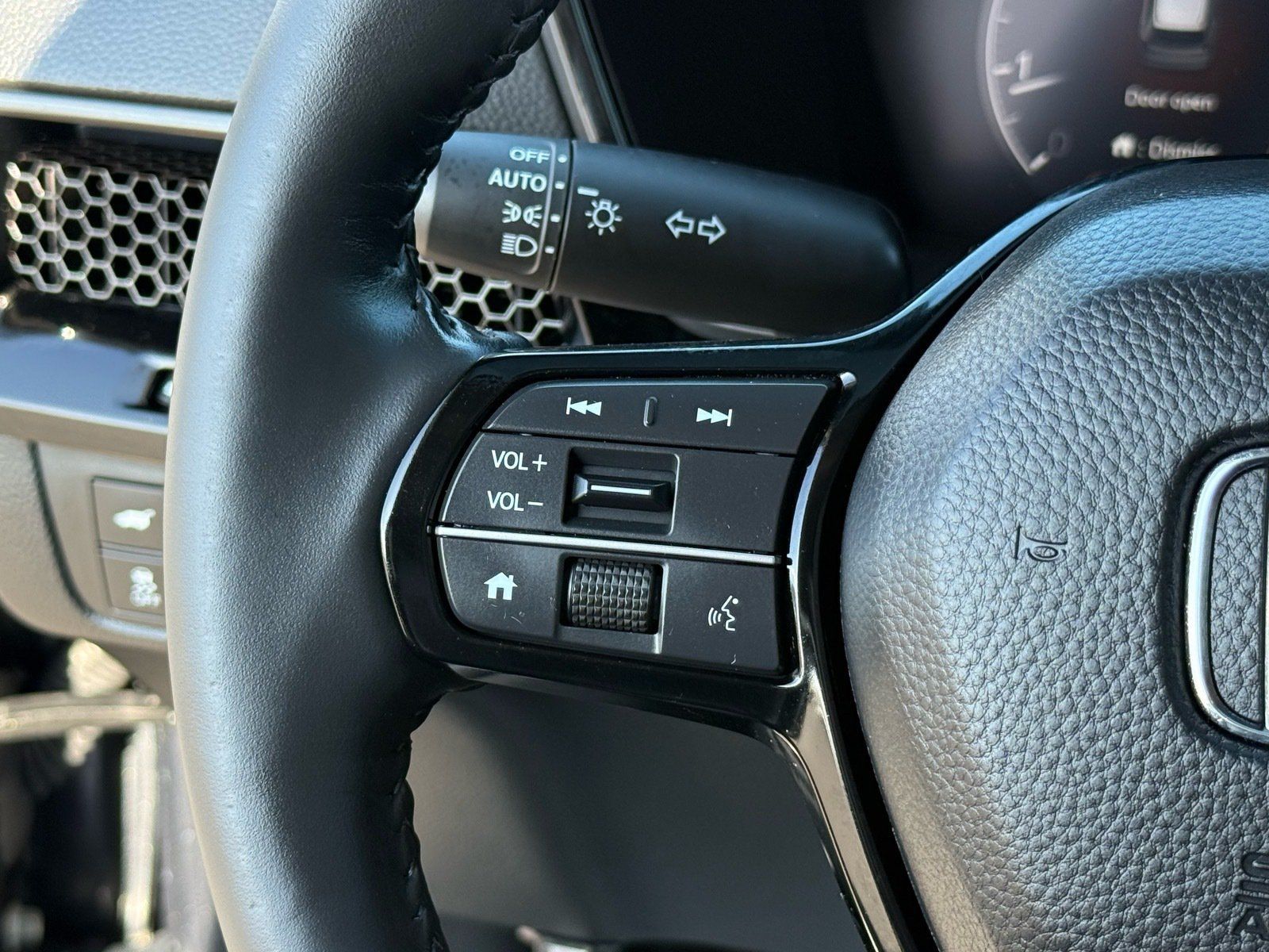 Used 2023 Honda CR-V EX-L image 18