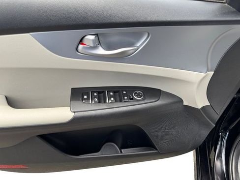 Used 2023 Kia Forte LXS FWD image 12