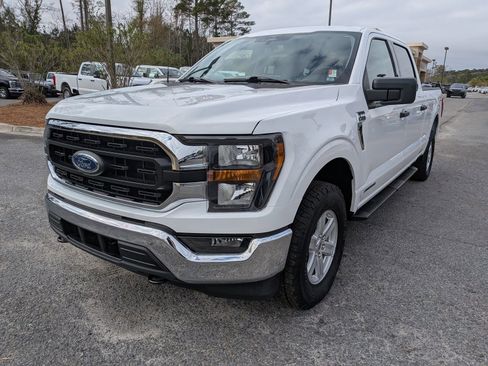 Certified 2023 Ford F150 XLT w/ Equipment Group 301A Mid image 9