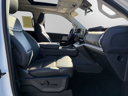 Certified 2025 Ford Expedition Max Active image 15