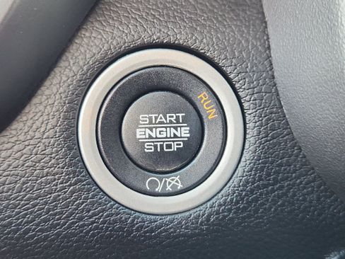 Used 2024 RAM 2500 Big Horn AWD/4WD image 21