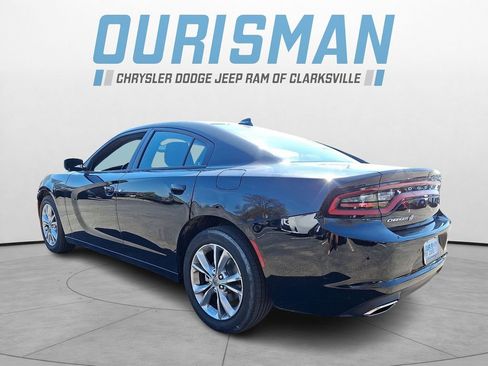 Used 2023 Dodge Charger SXT w/ Cold Weather Package image 4