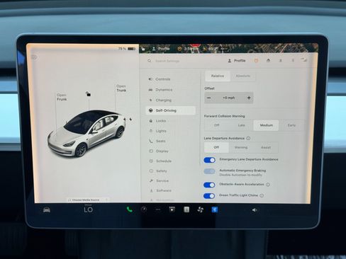 Used 2021 Tesla Model 3 Standard Range Plus image 25