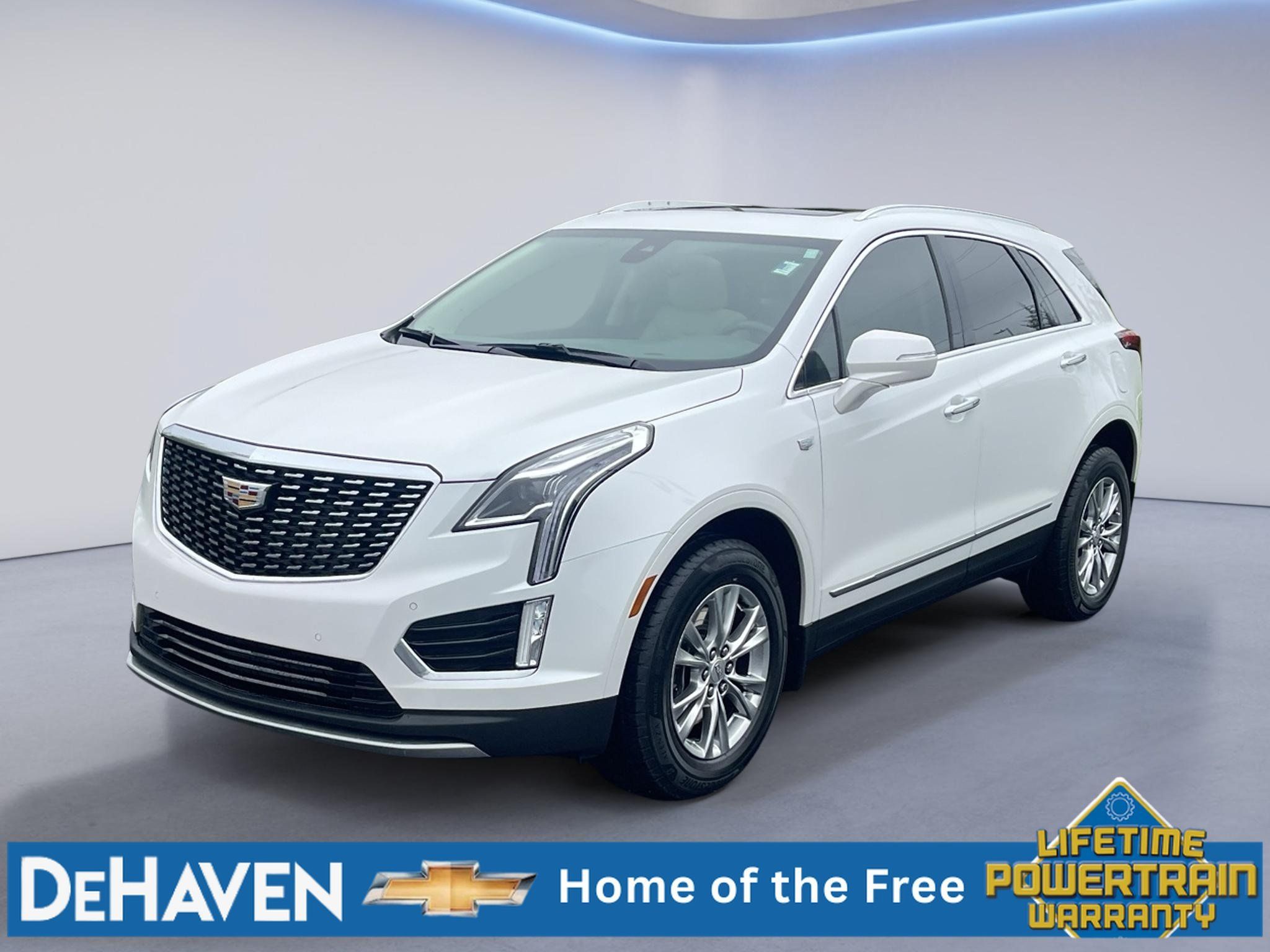 Used 2021 Cadillac XT5 Premium Luxury FWD image 2