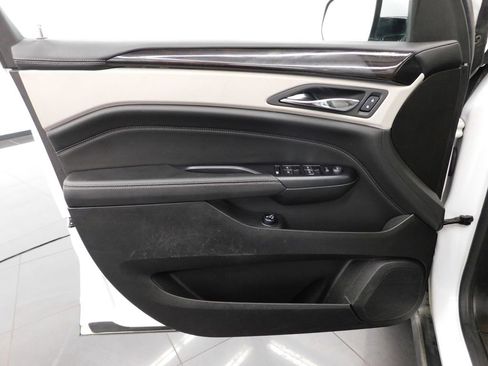 Used 2015 Cadillac SRX Performance w/ Driver Awareness Package image 13