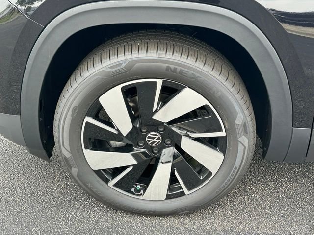 New 2026 Volkswagen Atlas Cross Sport SE AWD/4WD image 8