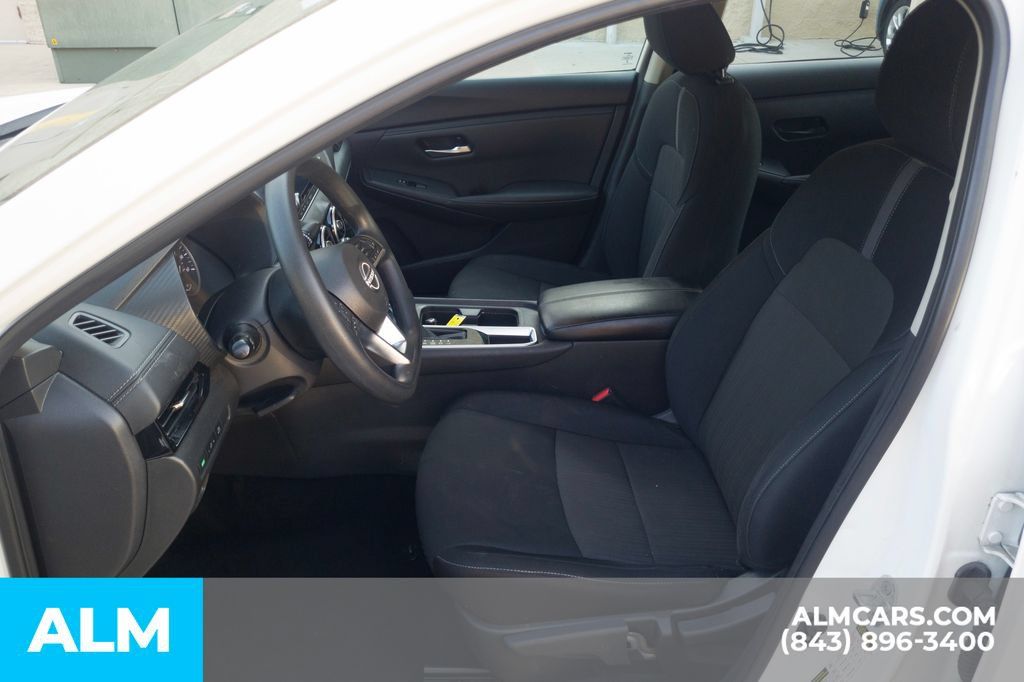 Used 2024 Nissan Sentra SV FWD image 15