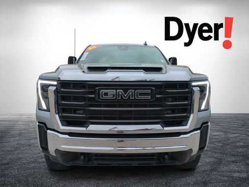 Used 2024 GMC Sierra 3500 Pro w/ Convenience Package image 9