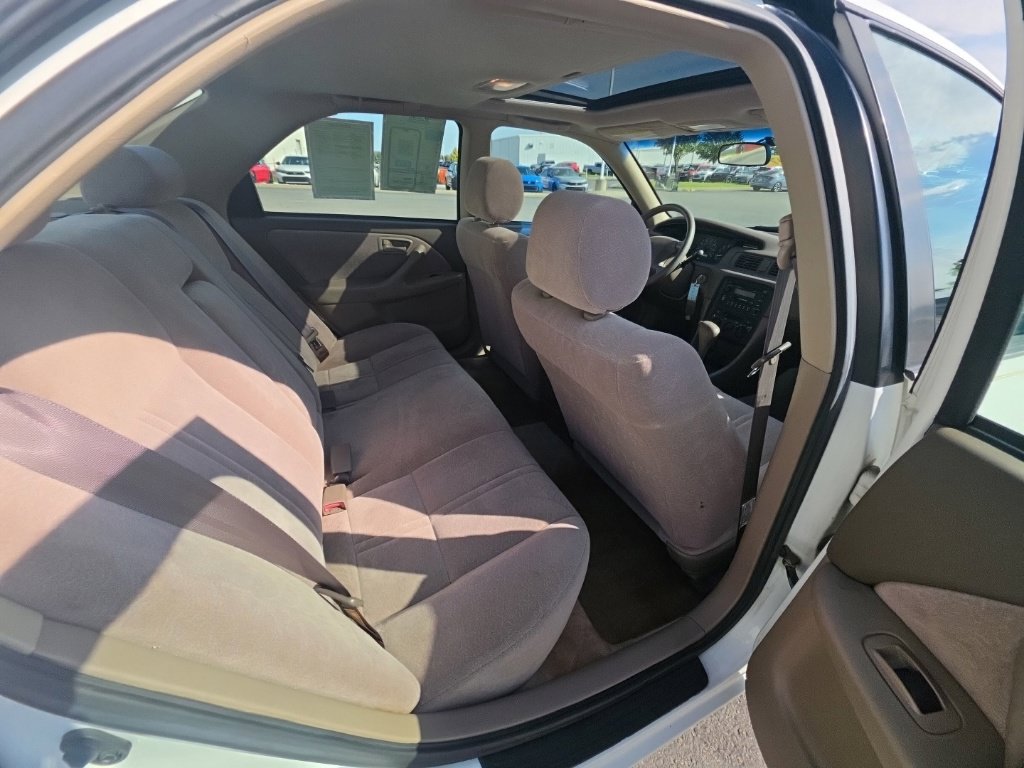 Used 1999 Toyota Camry LE FWD image 27