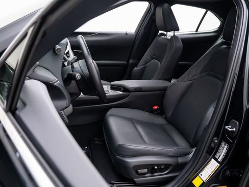 Used 2023 Lexus UX 250h AWD w/ Premium Package image 16