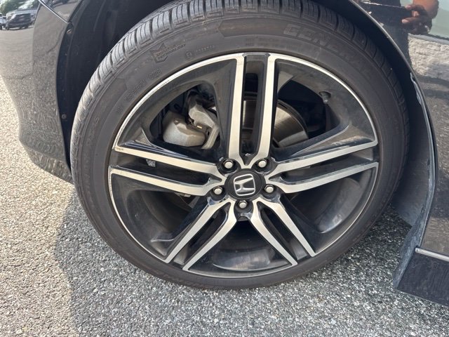 Used 2016 Honda Accord Touring image 10