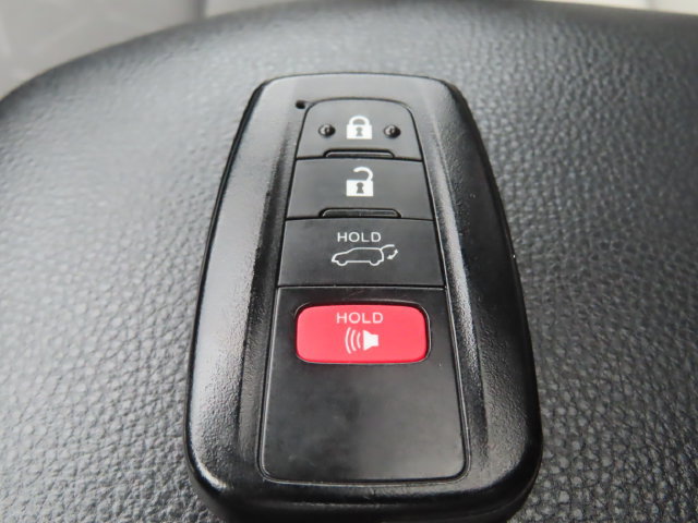Used 2022 Toyota RAV4 XLE w/ Convenience Package AWD/4WD image 38